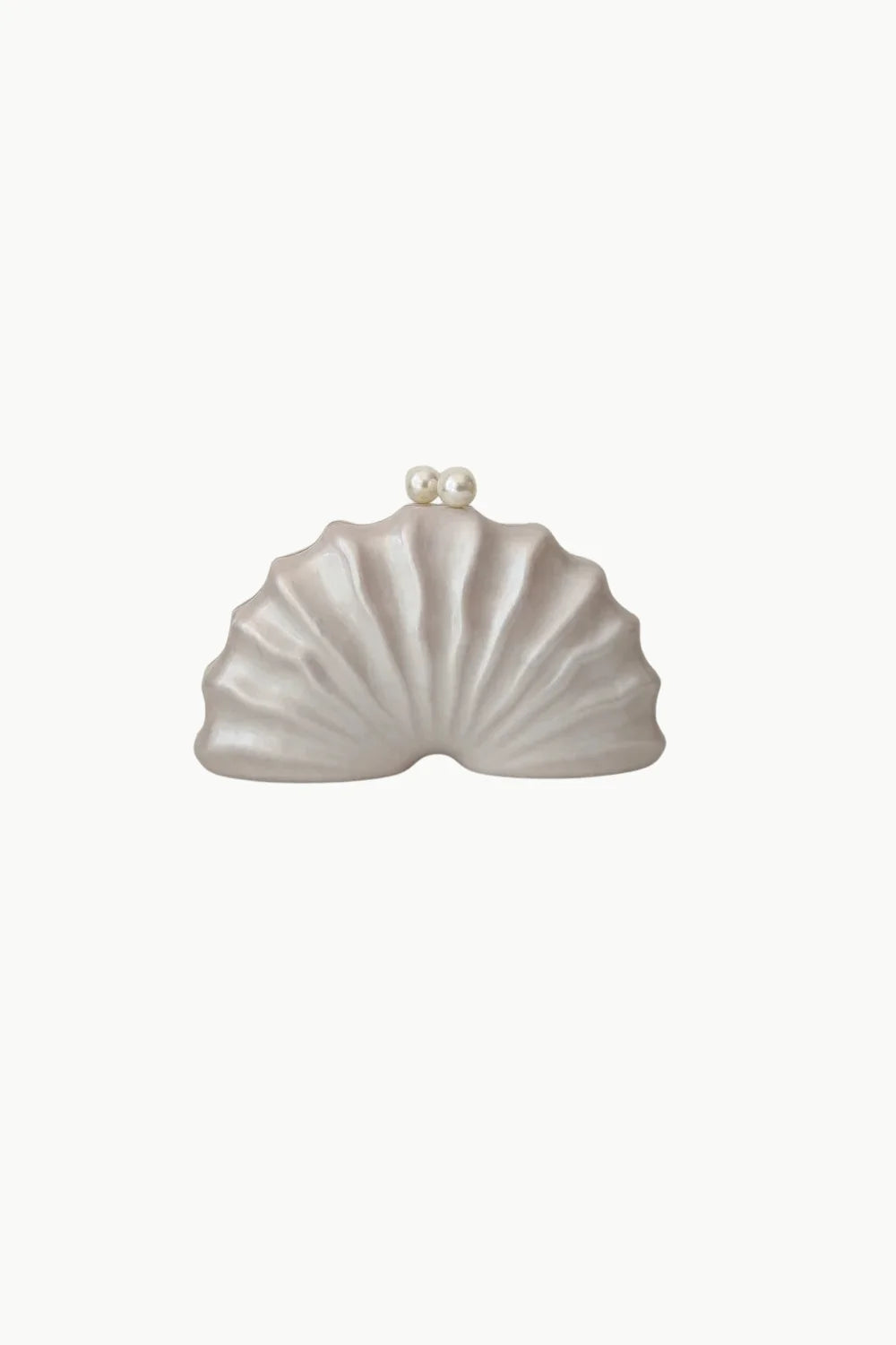 Beaded Shell Bag with pearl clasp, seashell-shaped shell bag for elegant accessories